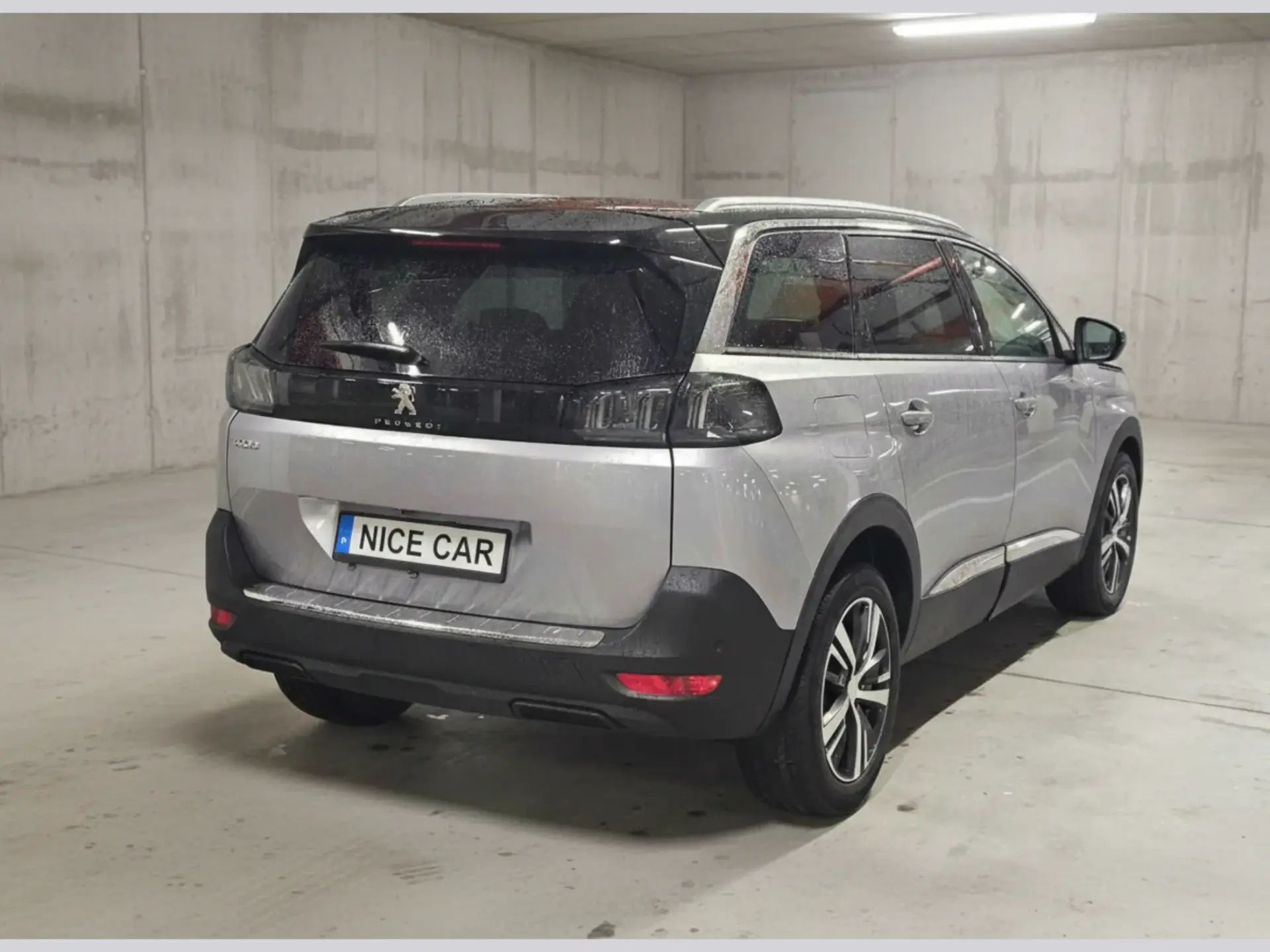 Peugeot 5008 1.2 PureTech Allure EAT8 5