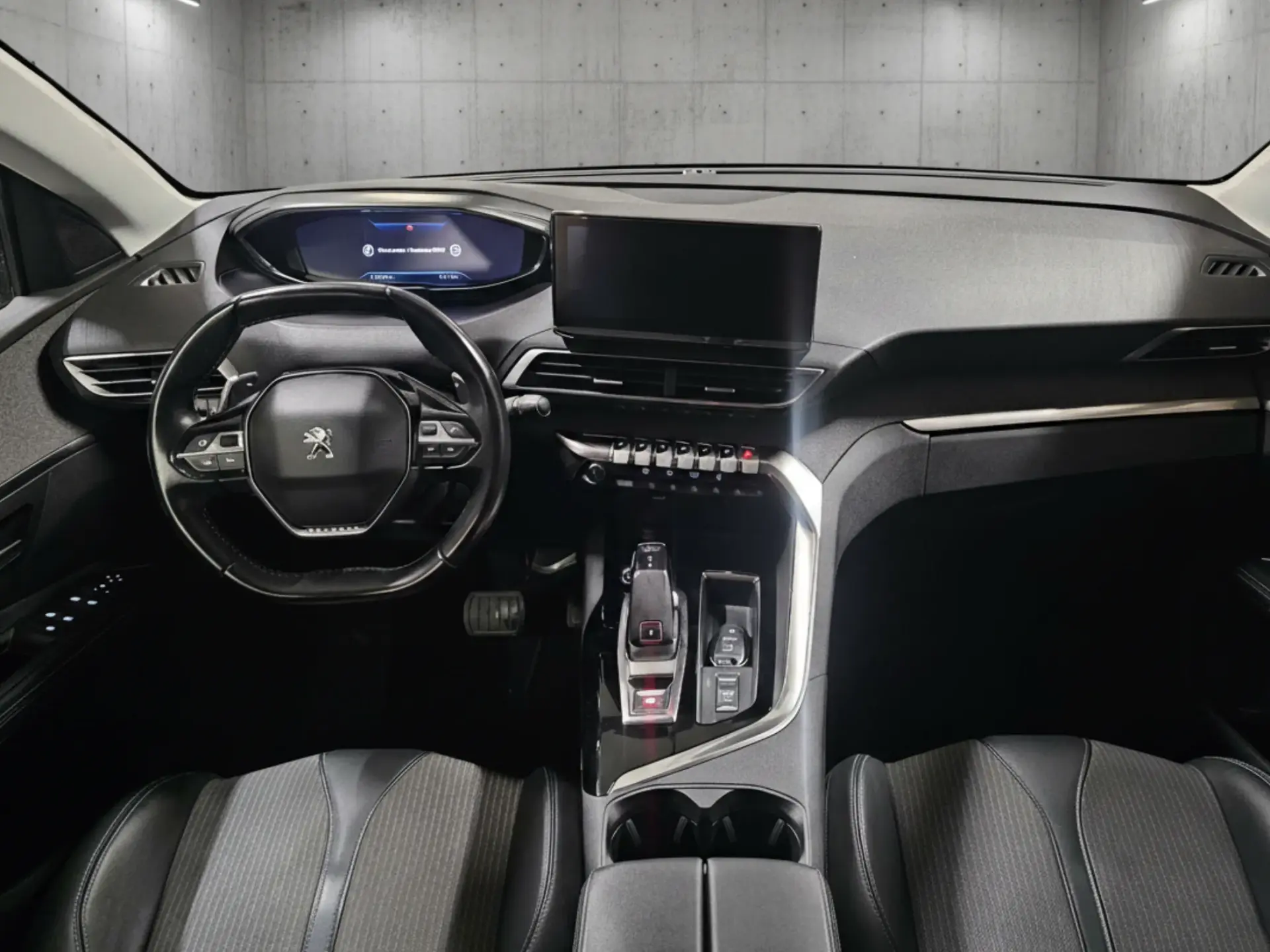 Peugeot 5008 1.2 PureTech Allure EAT8 6