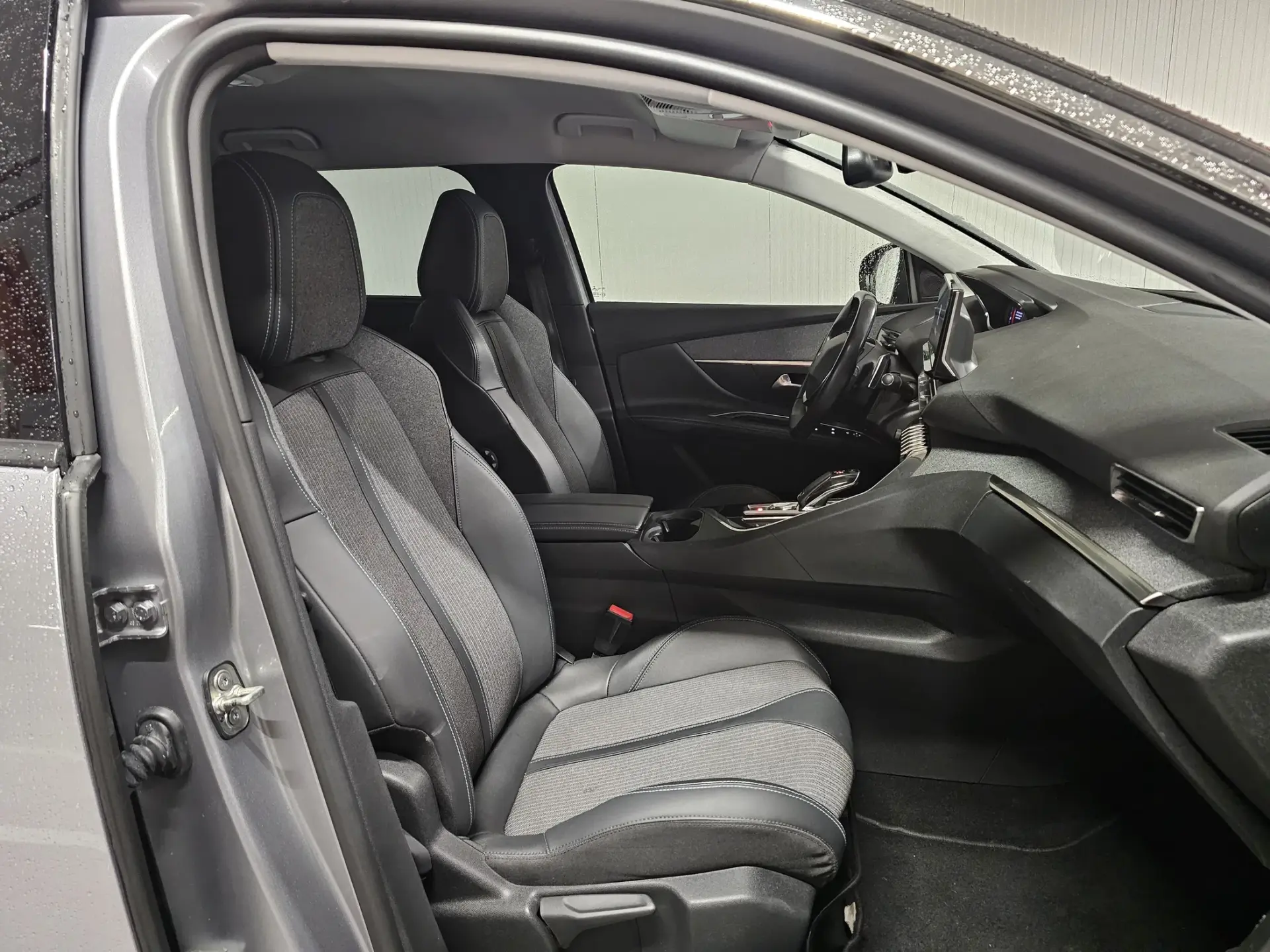 Peugeot 5008 1.2 PureTech Allure EAT8 8