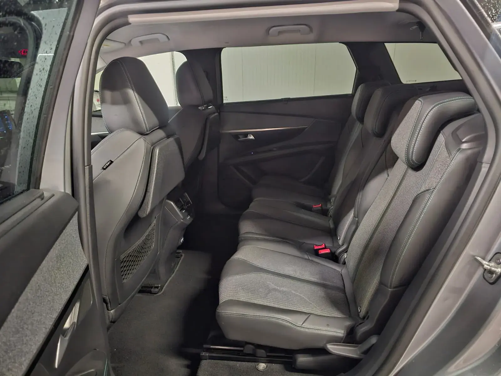 Peugeot 5008 1.2 PureTech Allure EAT8 9