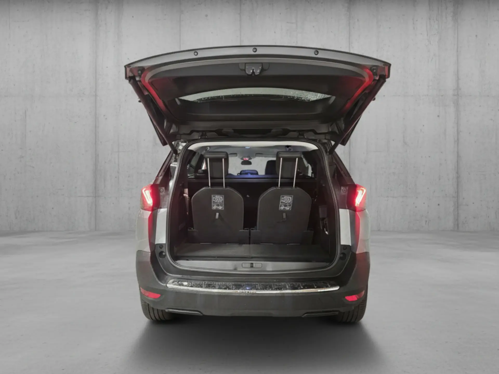 Peugeot 5008 1.2 PureTech Allure EAT8 11
