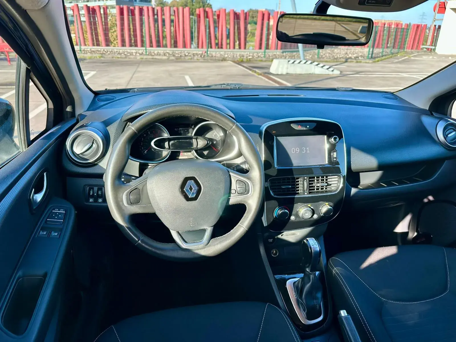 Renault Clio Break 0.9 TCe Limited 12