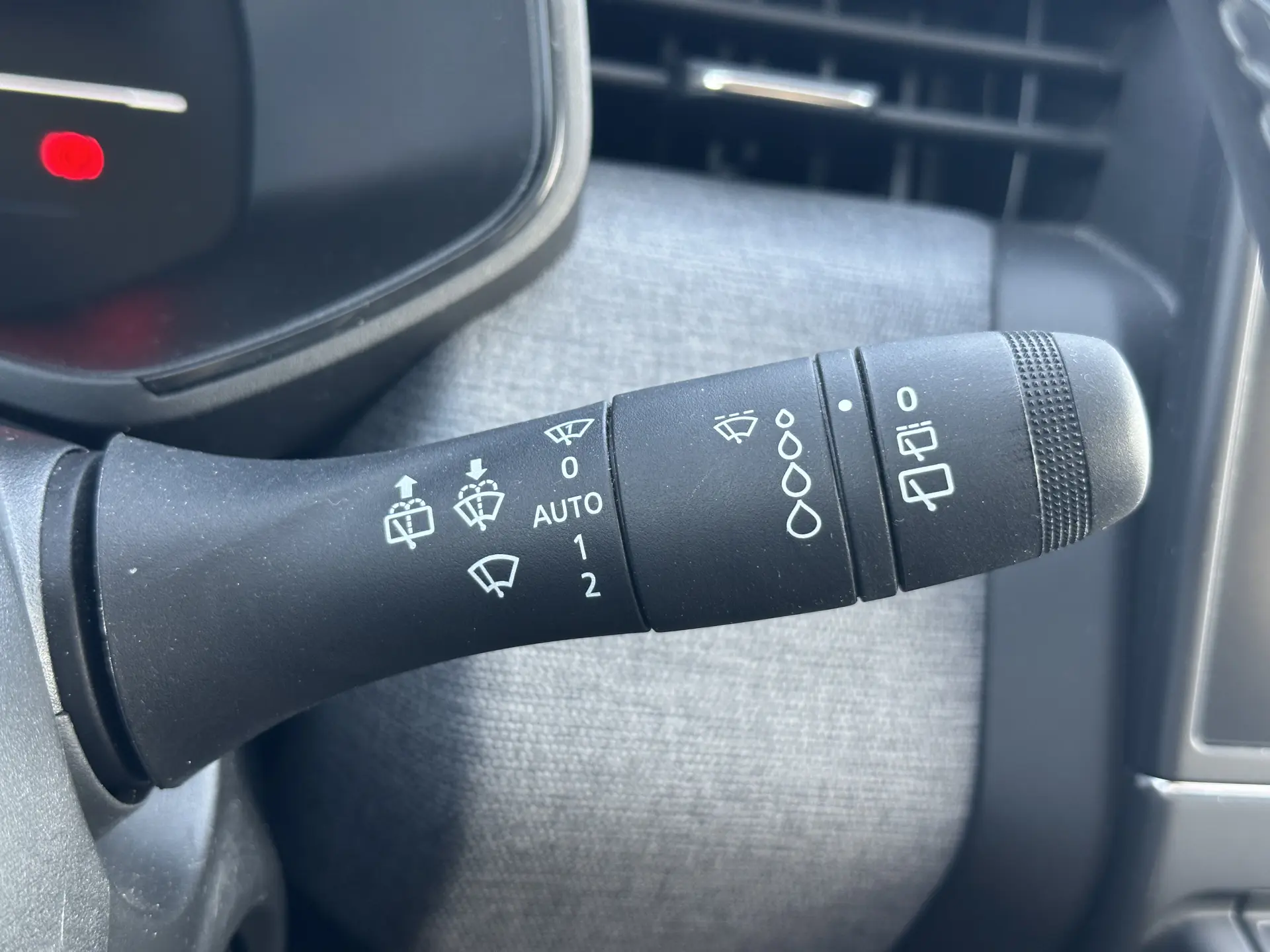 Renault Clio 1.0 TCe Techno Bi-Fuel 28