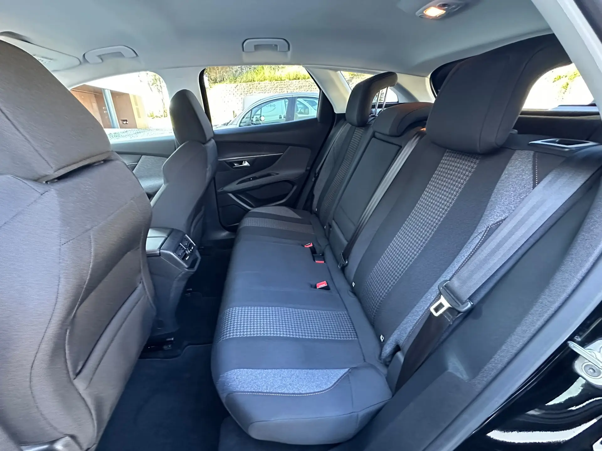 Peugeot 3008 1.5 BlueHDi Active Pack 18