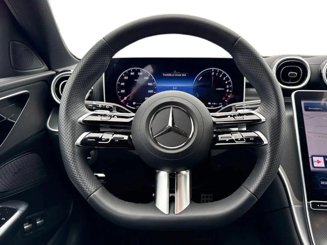 Mercedes-Benz C 300 e AMG Line 7