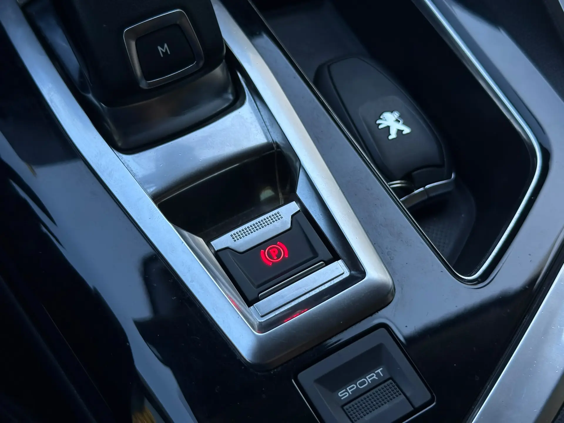Peugeot 3008 PureTech 130 Stop & Start GPF EAT8 Allure 22