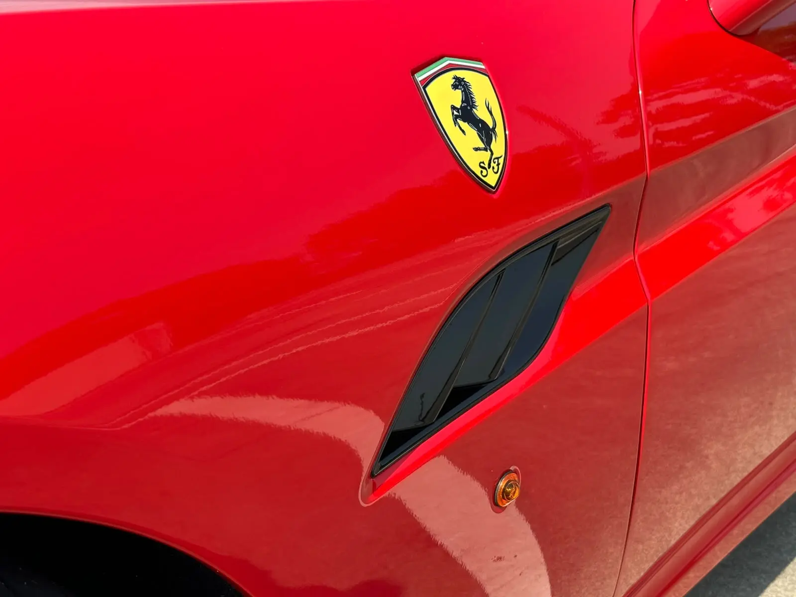 Ferrari California 10