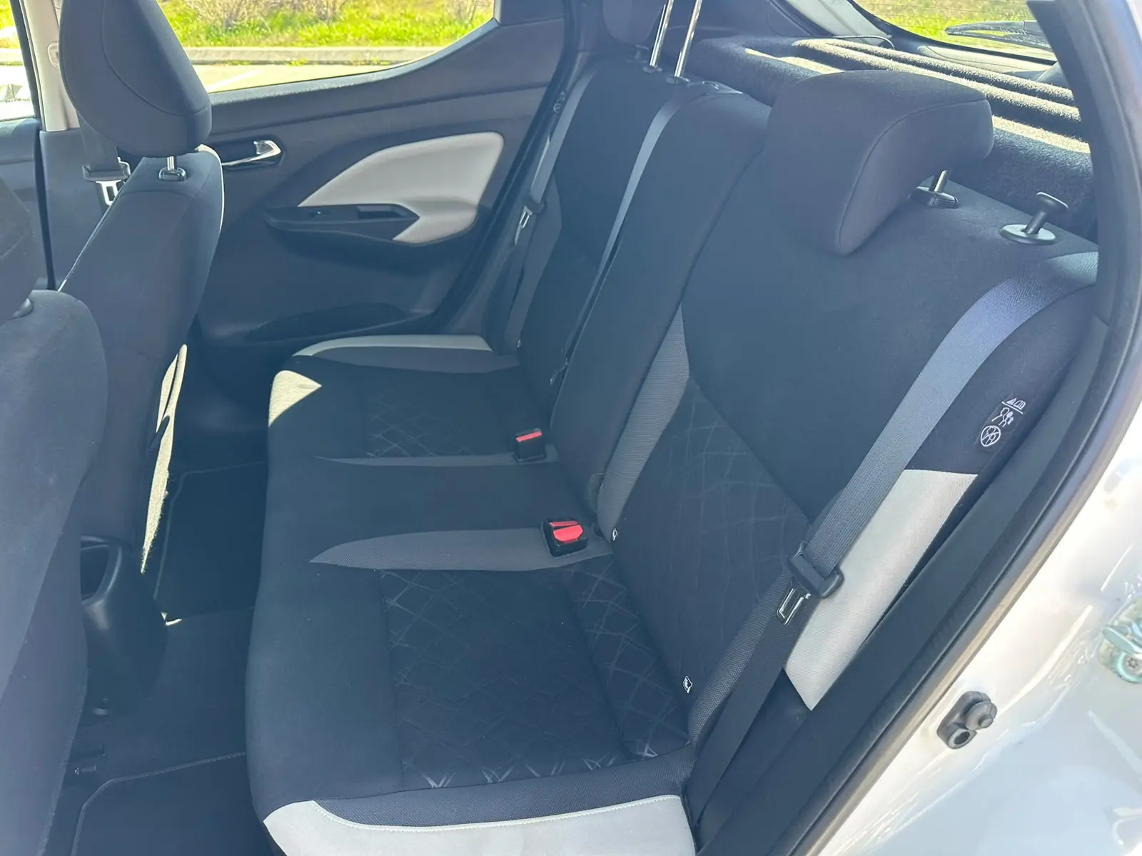 Nissan Micra 1.0 IG-T N-Connecta 22