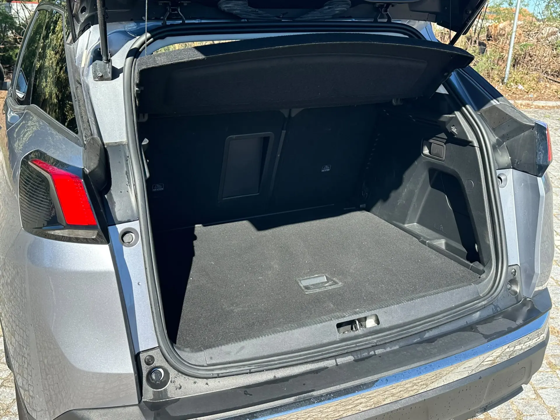 Peugeot 3008 PureTech 130 Stop & Start GPF EAT8 Allure 9