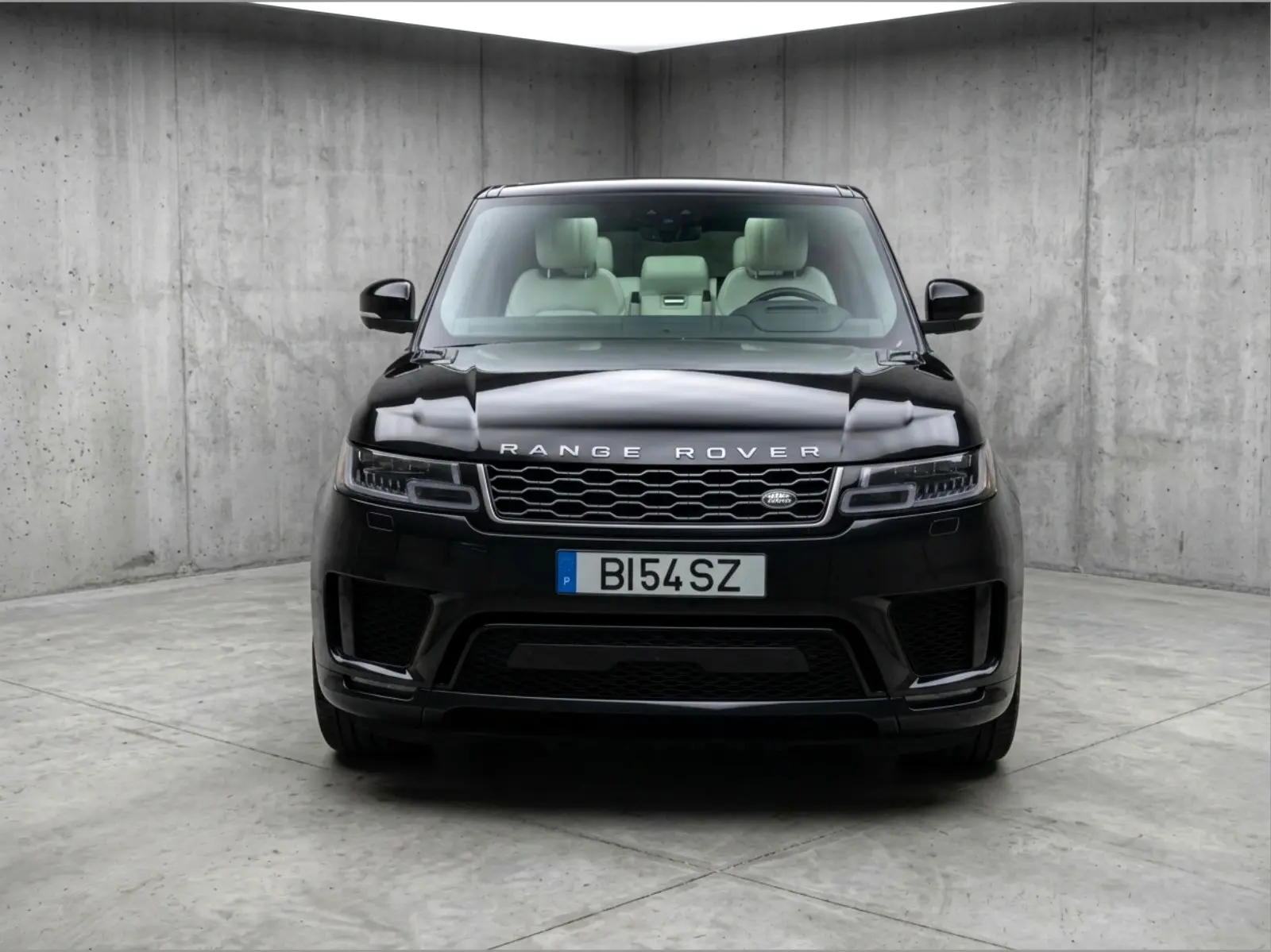 Land Rover Range Rover Sport P400e SE 2