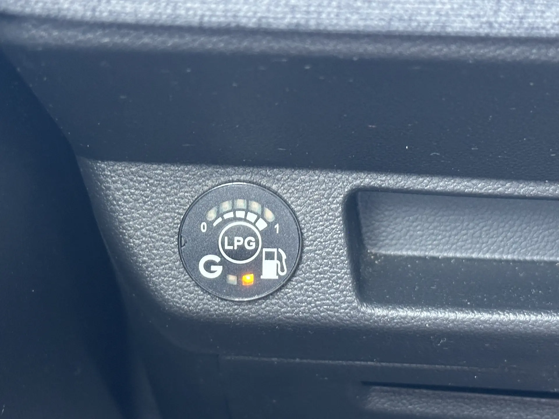 Renault Clio 1.0 TCe Techno Bi-Fuel 31