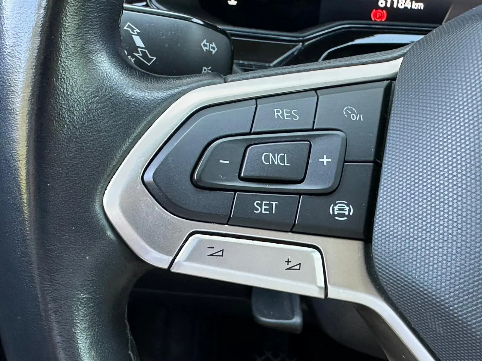 Volkswagen Polo 1.0 TSI Life 34