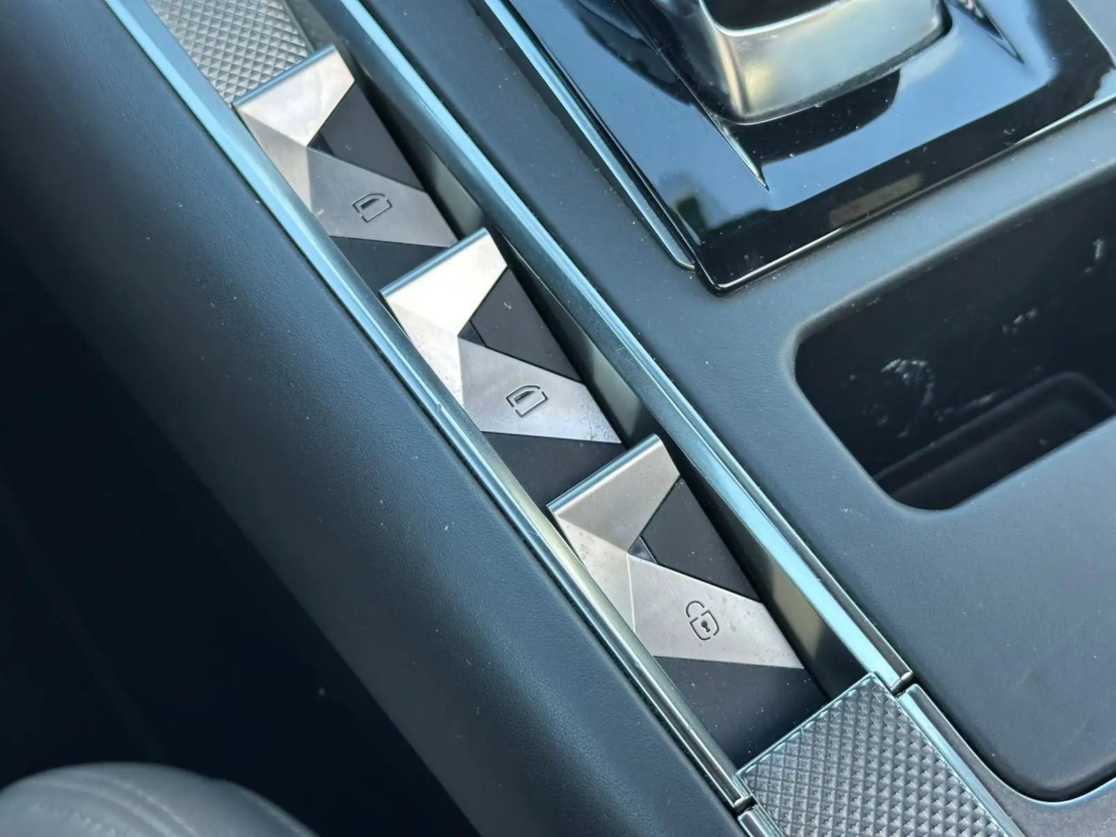 DS DS7 Crossback E-Tense Rivoli EAT8 27