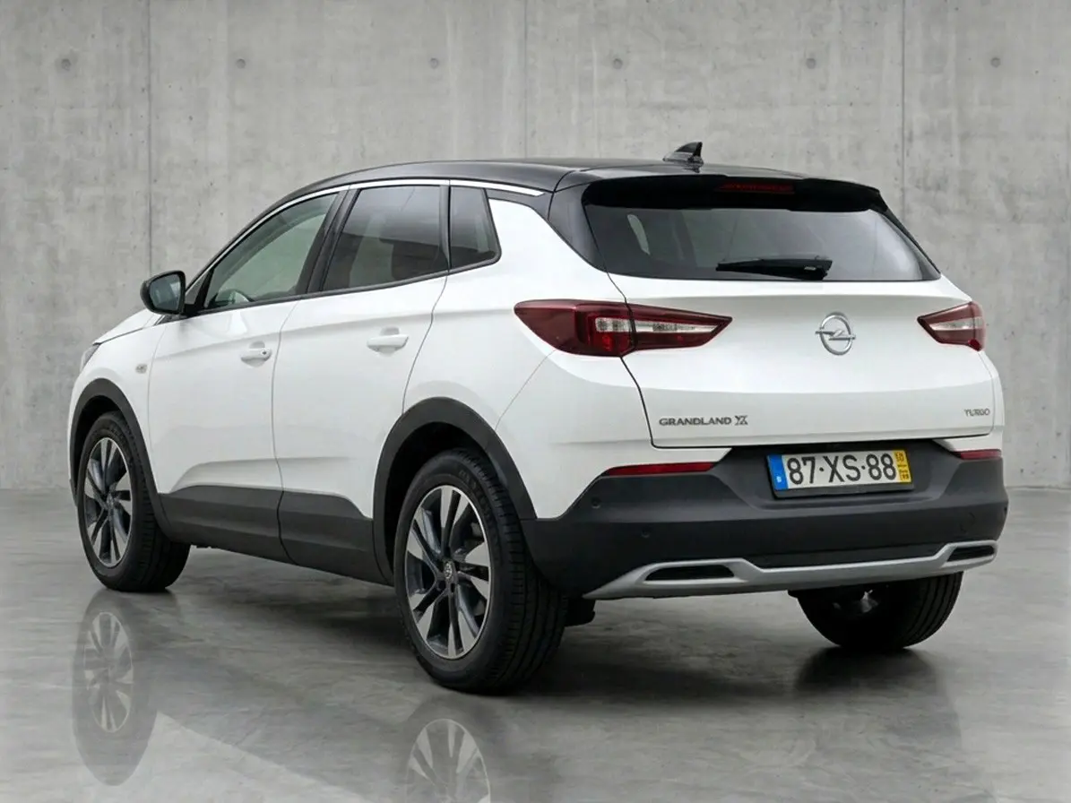 Opel Grandland X 1.2 T Innovation 8