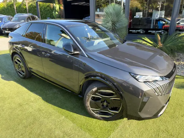 Peugeot E-3008 73 kWh GT 11