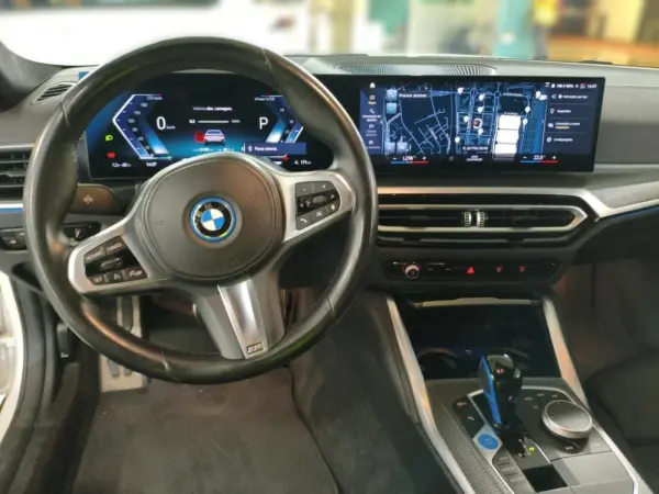 BMW i4 eDrive40 Pack Desportivo M 6