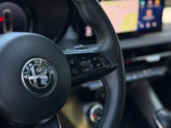Alfa Romeo Tonale 1.3 Plug-In Hybrid TI e-AWD 36