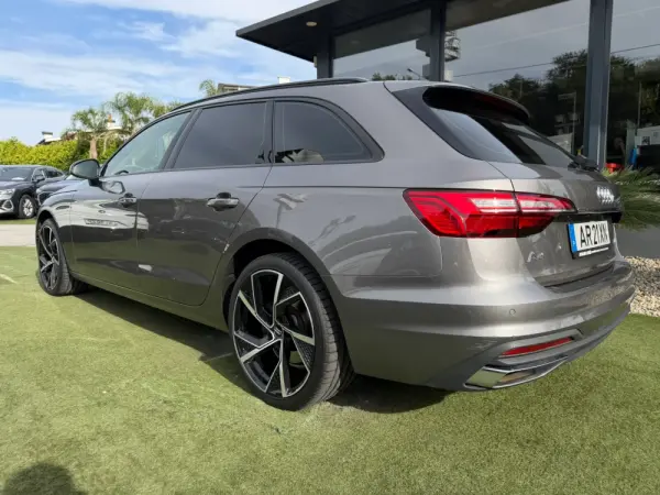 Audi A4 Avant 40 TDI S tronic Advanced 11