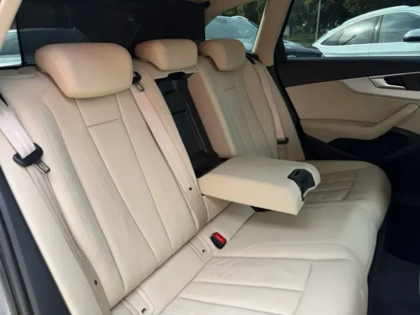 Audi A4 Avant 40 TDI S tronic Advanced 17