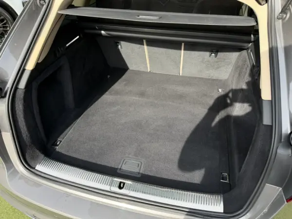 Audi A4 Avant 40 TDI S tronic Advanced 49