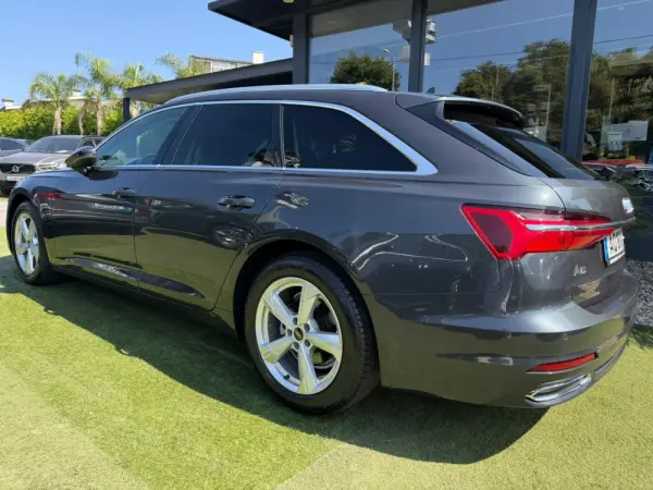 Audi A6 Avant 40 TDI Sport S tronic 11