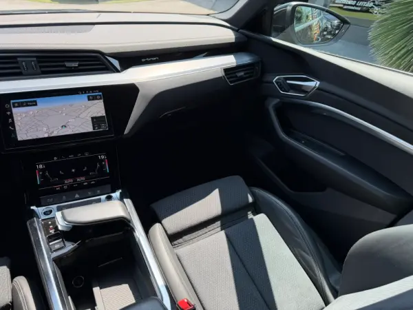 Audi e-tron Sportback 55 quattro S line 25