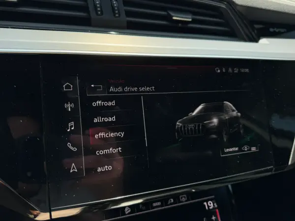 Audi e-tron Sportback 55 quattro S line 44