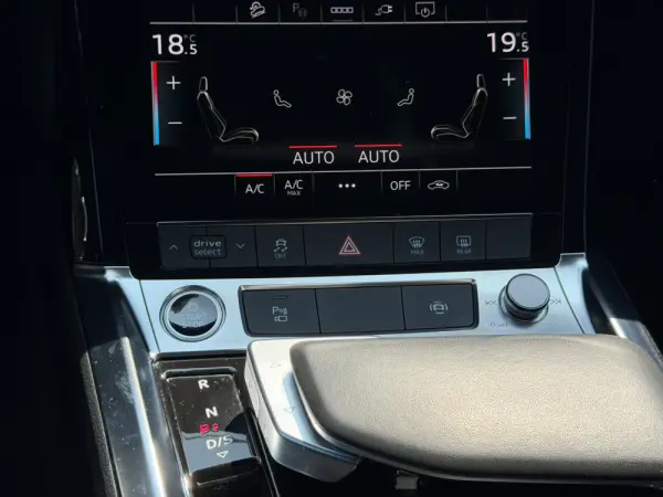 Audi e-tron Sportback 55 quattro S line 61