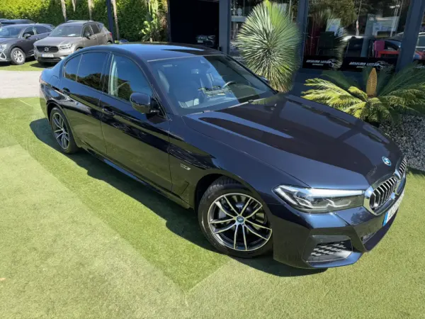 BMW 520 e Pack M 11
