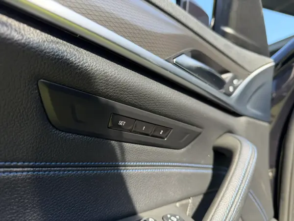 BMW 520 e Pack M 19