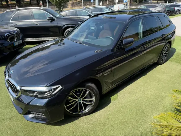 BMW 520 e Pack M 6