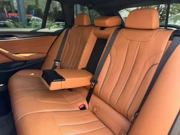 BMW 520 e Pack M 21