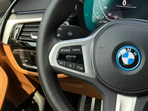 BMW 520 e Pack M 34