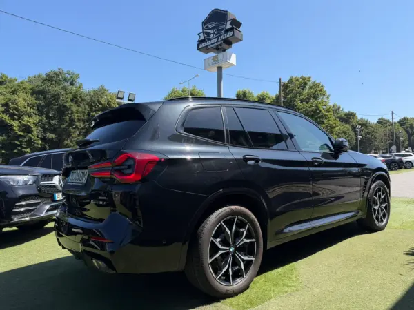 BMW X3 18 d sDrive Pack M Auto 1