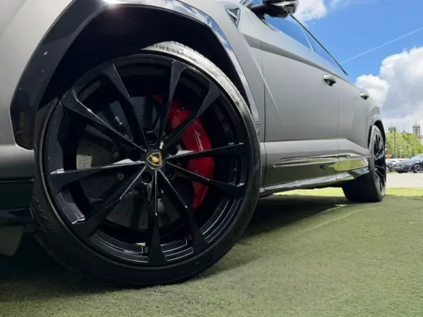 Lamborghini Urus 4.0 V8 10