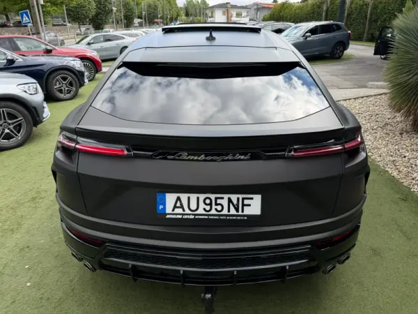Lamborghini Urus 4.0 V8 18