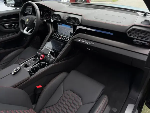 Lamborghini Urus 4.0 V8 25