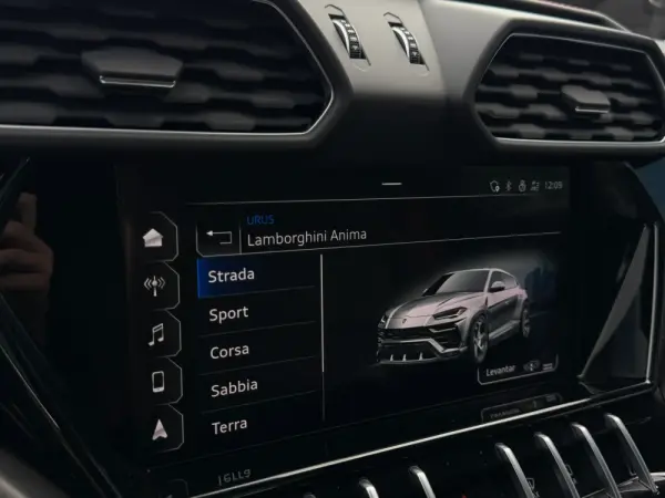 Lamborghini Urus 4.0 V8 59