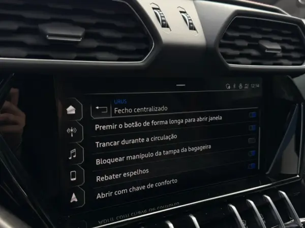 Lamborghini Urus 4.0 V8 81