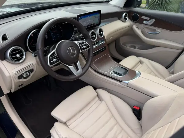 Mercedes-Benz GLC 300 de 4Matic 3