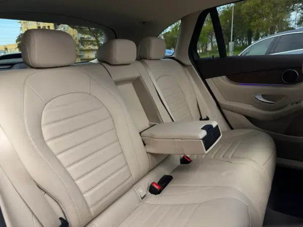 Mercedes-Benz GLC 300 de 4Matic 26