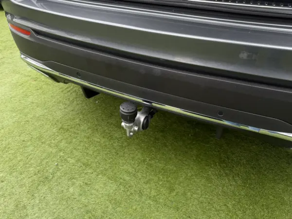 Mercedes-Benz GLC 300 e 4Matic 11