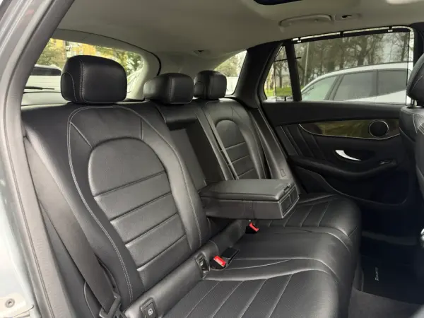 Mercedes-Benz GLC 300 e 4Matic 25