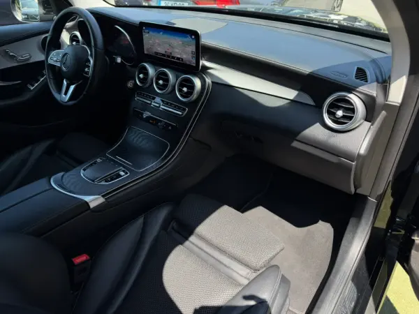 Mercedes-Benz GLC 300 de 4Matic 18