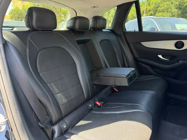 Mercedes-Benz GLC 300 de 4Matic 23