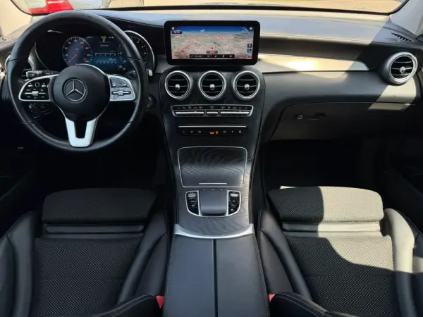 Mercedes-Benz GLC 300 de 4Matic 24