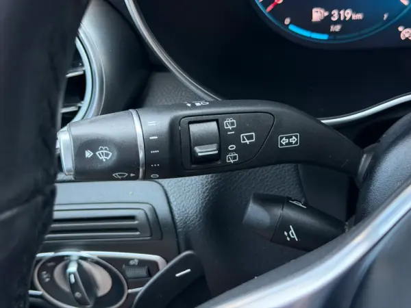 Mercedes-Benz GLC 300 de 4Matic 32