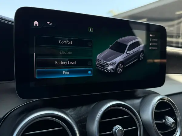 Mercedes-Benz GLC 300 de 4Matic 61
