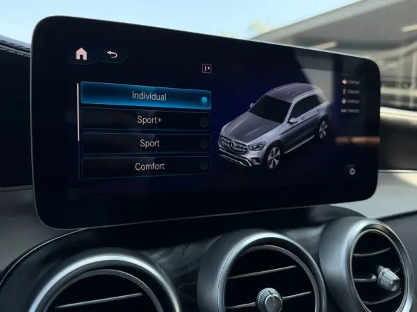Mercedes-Benz GLC 300 de 4Matic 67