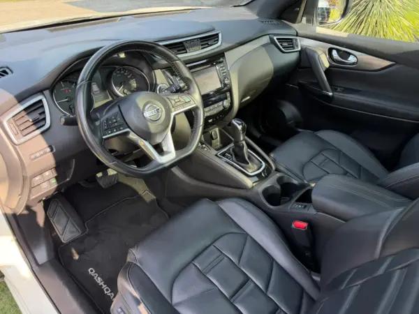 Nissan Qashqai 1.6 dCi Tekna Premium Pele Preta Xtronic 2